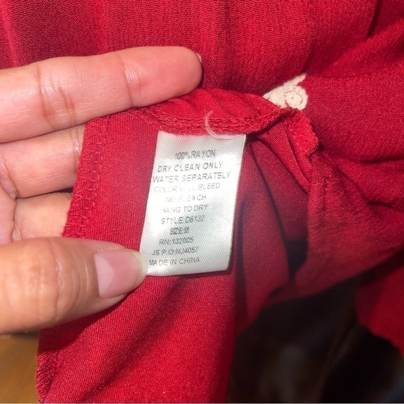 Entro Cold Shoulder Dress - Picture 3 of 8